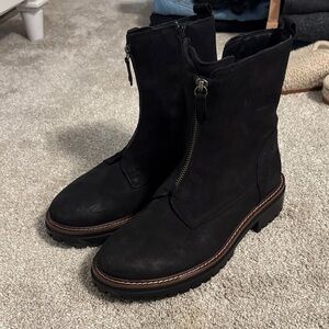 Chelsea boots